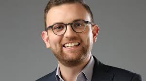 Our Surgo Health team keeps growing! I'm thrilled to welcome Samuel Bull as  our new Director of People & Culture! 🎉 Sam is a strategic human resources  and talent management professional with