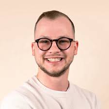 It's an exciting time at Equitable! I'm looking for talented and  experienced individuals to help us evolve our Enterprise Data and Analytics  capabilities that support our purpose as a Mutual