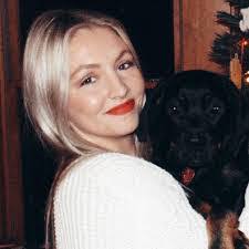 Connie Stromberg's Instagram, Twitter & Facebook