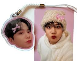 ATEEZ Face Bias Atiny Keychain Phone Light Stick Face Charm Kawaii Deco  Kpop Concert Decoration Accessory Accessories Gift Bowteez Friend