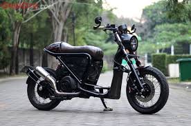 Ya modifikasi motor yaitu merubah suatu tampilan motor dari gaya biasa berubah menjadi lebih sporty, elegan. Yamaha Mio Jadi Cafe Racer Desain Keren Dan Nyaman Buat Harian Gridoto Com