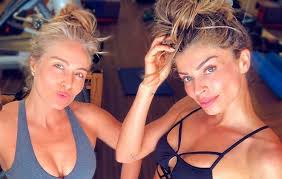 Grazi massafera festeja com caio castro: Angelica Posa Com Grazi Massafera No Dia De Seu Aniversario Ofuxico