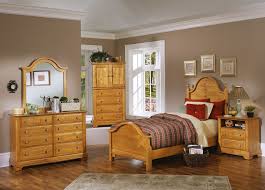 This stately bed is available in your choice of sizes and is composed of pine wood in an antique pine finish. Bedroom Solid Pine Childrens Furniture Rustic Ideas Wall Panels Green Walled Headboards Queen Wood Cabins Sheet Interior Apppie Org