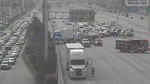 Houston Traffic Crash Involving 18 Wheeler Shuts Down Katy Freeway At Dairy Ashford In West Houston Abc13 Houston