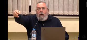 Δήμαρχος Καισαριανής: "Μένουμε σπίτι" | Ο Δήμαρχος Καισαριανής Χρήστος  Βοσκόπουλος παροτρύνει τους δημότες της Καισαριανής να τηρούν τους κανόνες  πρόληψης και προστασίας από τον κορονοϊό.... | By Καισαριανή Τώρα | Facebook