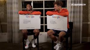 Dass serge gnabry aber auch neben dem platz von sich überzeugt ist, wurde erstmals in athen deutlich. Fc Bayern Munchen Google Autocomplete Challenge Goretzka Gnabry Facebook