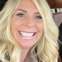 Barbara Horsley's Instagram, Twitter & Facebook