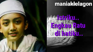 Maybe you would like to learn more about one of these? Istriku Engkau Ratu Di Hatiku Lirik Voc Gus Azmi Syubbanul Muslimin Youtube