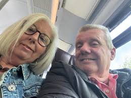 Vain but can somebody remove my double chin???