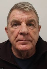 Dramatic moment gang smuggling £1million of cocaine into the UK by coating  it invisibly