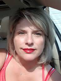 Do you like naturals or color enhanced pearls?