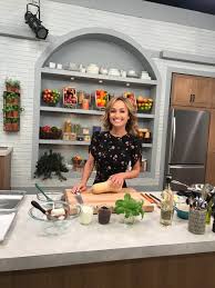 Giada de laurentiis just gifted us with 5 thanksgiving dinner menus & there's something for everyone. Giada De Laurentiis On Twitter Sooo Excited To Be Part Of Foodnetwork S Brand New Cooking Class App Food Network Kitchen Cooking My Fav Thanksgiving App Live Now On The App Who Is Watching