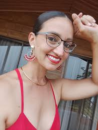 Yuri Fallas, Presentadora....