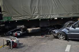 Check spelling or type a new query. Gambar Gambar Kemalangan Maut 3 Lori 3 Kereta Dan 4 Motosikal Di Ayer Keroh Semalam Carigold Forum