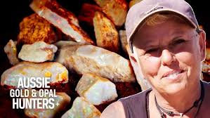 A Wounded Bishop Enlists A Helping Hand To Mine Stunning White Opal l  Outback Opal Hunters
