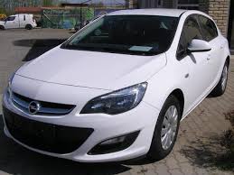 Elado Hasznalt Opel Astra J 1 6 Enjoy 2014 11 Feher Szinu Hasznaltauto Hu