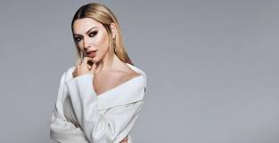 Eski sevgilisi » sinan akçıl kaç yaşında. Hadise Kac Yasinda Evde Yazar Hadise Kac Yasinda
