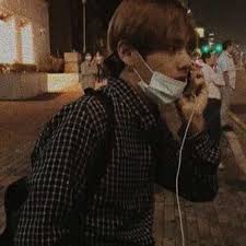 While suffering from tough times, both y/n and taehyung compete to top as the #1 student in their class. Stream 21 Free Bangtan Taehyung Radio Stations 8tracks Radio Apps
