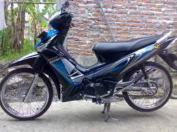 Supra x 125 modif putih biru techno transformer oto trendz via. 94 Modifikasi Motor Supra X 125 Warna Putih Terbaik Kumbara Modif