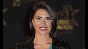 C'est en 1997 qu'elle fait ses premiers pas dans la radio par le biais de radio nostalgie. Alessandra Sublet En Couple Elle A Retrouve L Amour Apres Son Divorce