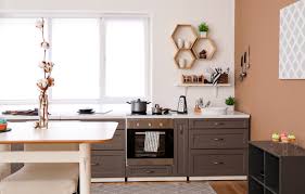 Cuisine blanche et grise quelle couleur au mur tm. Quelles Couleurs Pour Les Murs D Une Cuisine Aux Meubles Gris M6 Deco Fr