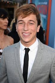 Skyler Gisondo's Instagram, Twitter & Facebook