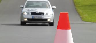 Fahrsicherheitstraining De Tuv Rheinland