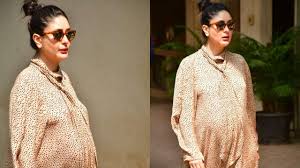 Pregnant kareena kapoor khan is constantly busy with work, even after wrapping the shooting schedule of her upcoming film laal singh chaddha. Photos Kareena Kapoor Khan Flaunts Pregnancy Glow As She Steps Out With Son Taimur Ali Khan
