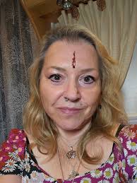 Hi from the UK, I hope you are all finding this site great, I just wanted  to say Hi! 🥰😍🤩