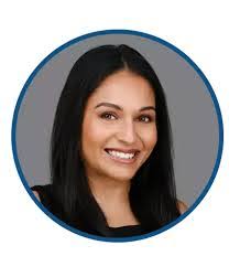 Elizabeth Neri's Instagram, Twitter & Facebook