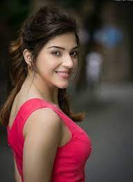 Vedhika (age 30) is a tamil heroine feature in all south indian language movies like tamil, telugu, malayalam and kannada. 20 List Of Hottest Telugu Cinema Heroines Photos With Names