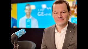 Pour les jeunes de moins de 16 ans le sport sans contact est possible avec une distance entre les personnes. Pierre Maudet Conseiller D Etat Charge De La Promotion Economique Radio Lac