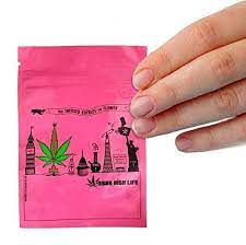 Weed baggies in a variety of designs & sizes @ uk's no.1 headshop. Buy Weed Baggies With Designs Mylar Bags Smell Proof 3 5 X 5 0 Zip Lock Heat Sealable For Candy Edibles Herbs 50 Bags Online In Hungary B07psf1xhv