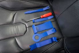 George ­did you ever notice that it seems you never have to actually put the key. Car Door Wont Open From Inside Or Outside 6 Instant Fixes