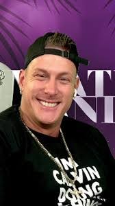 Calvin Bester's Instagram, Twitter & Facebook