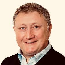 Darren Sauer's Instagram, Twitter & Facebook