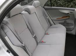 The new corolla hatchback is a little bit larger that the yaris, so i think that this is a fair estimate. 2010 Toyota Corolla Values Cars For Sale Kelley Blue Book