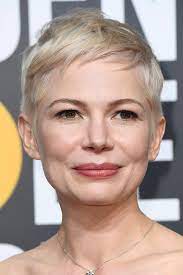 9 Hairstyles To Make Hair Look Thicker Celebrity Hair Trends Hairstyles For Thin Hair Celebrity Hairstyles