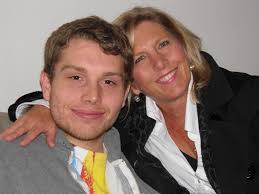 Screaming happy birthday to this beauty. Casey Bratton miss you more than  words could express. Hope you have an amazing day and a better year. 🥳💜