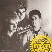 Watching and wearing the same old clothes for years who you gonna blame this time? Cactus World News S Lyrics Chords