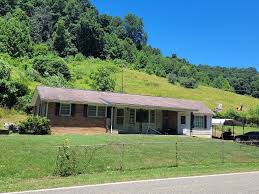 18204 Nordyke Rd, Bristol, VA 24202