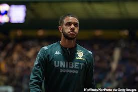 Leeds city council's deal to buy leeds united's thorp arch training ground has collapsed, according to the yorkshire evening post. Leeds United Fans React On Twitter To Tyler Roberts Training Ground Wondergoal