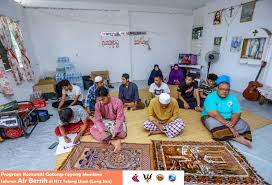 Suasana jalan raya pos di kampung cibabat, jawa timur. Suasana Sambutan Hari Raya Aidiladha Oleh Sukarelawan Myhumanitarian Di Di Lokasi Kedua Rumah Panjang Kampung Uma Akeh Ulu Baram Miri Sarawak Myhumanitarian Persatuan Gerakan Kemanusiaan Malaysia