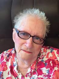 Lenora Long's Instagram, Twitter & Facebook