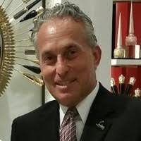 100+ perfiles de «Benbenek»