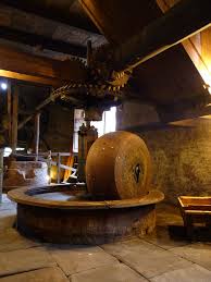 Le Moulin A Huile De Storckensohn Moulin A Huile Le Moulin Moulin A Vent