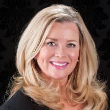 Casey Roe's Instagram, Twitter & Facebook