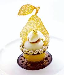 Foudepatisserie Incroyable Dessert Poire Reglisse De Gregoire Ossiano A Dubai Pear Liquorice Chocolat Patisserie Idee Recette Dessert Gateaux Et Desserts