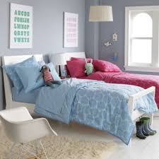 Having siblings share a room can be a great idea and a practical solution to situations when space is a constraint. 18 Girl Boy Bedroom Ideas For Siblings Shared Room Shared Bedrooms Kids Bedroom