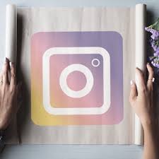 Influencer used to grow from 0 to 600,000+ followers on instagram . Finding Your Instagram Aesthetic Technology Aloha